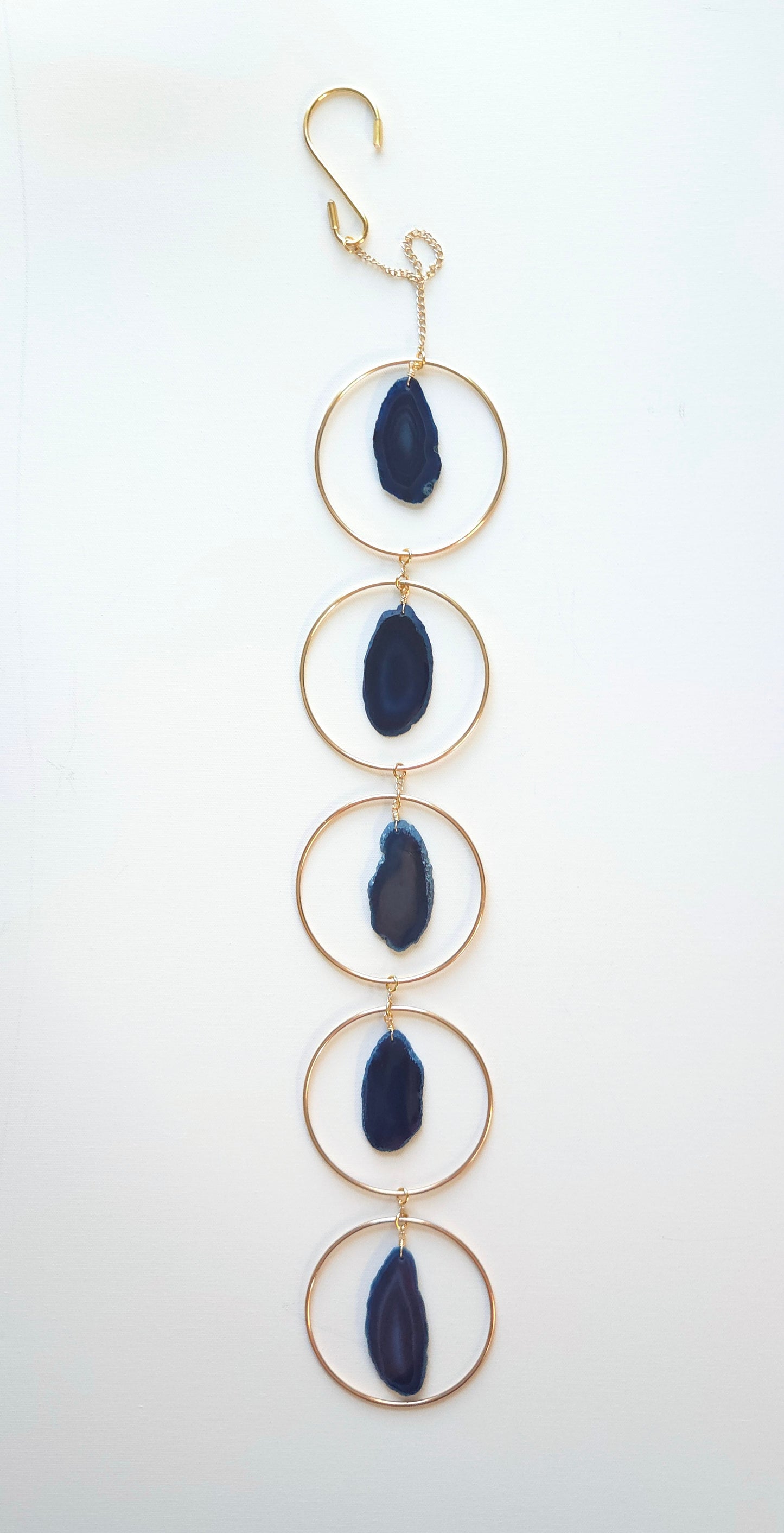 Agate Window Chain - Blue